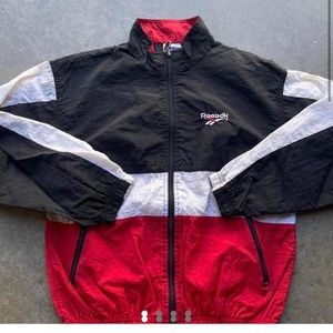 90’s Vintage Reebok windbreaker